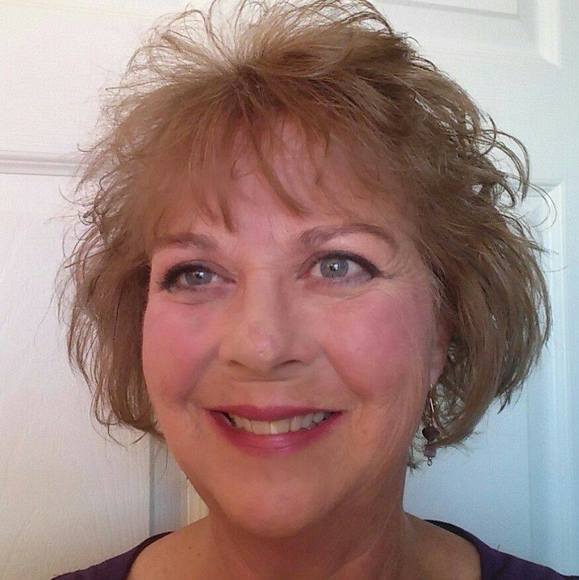 vickiestinnett